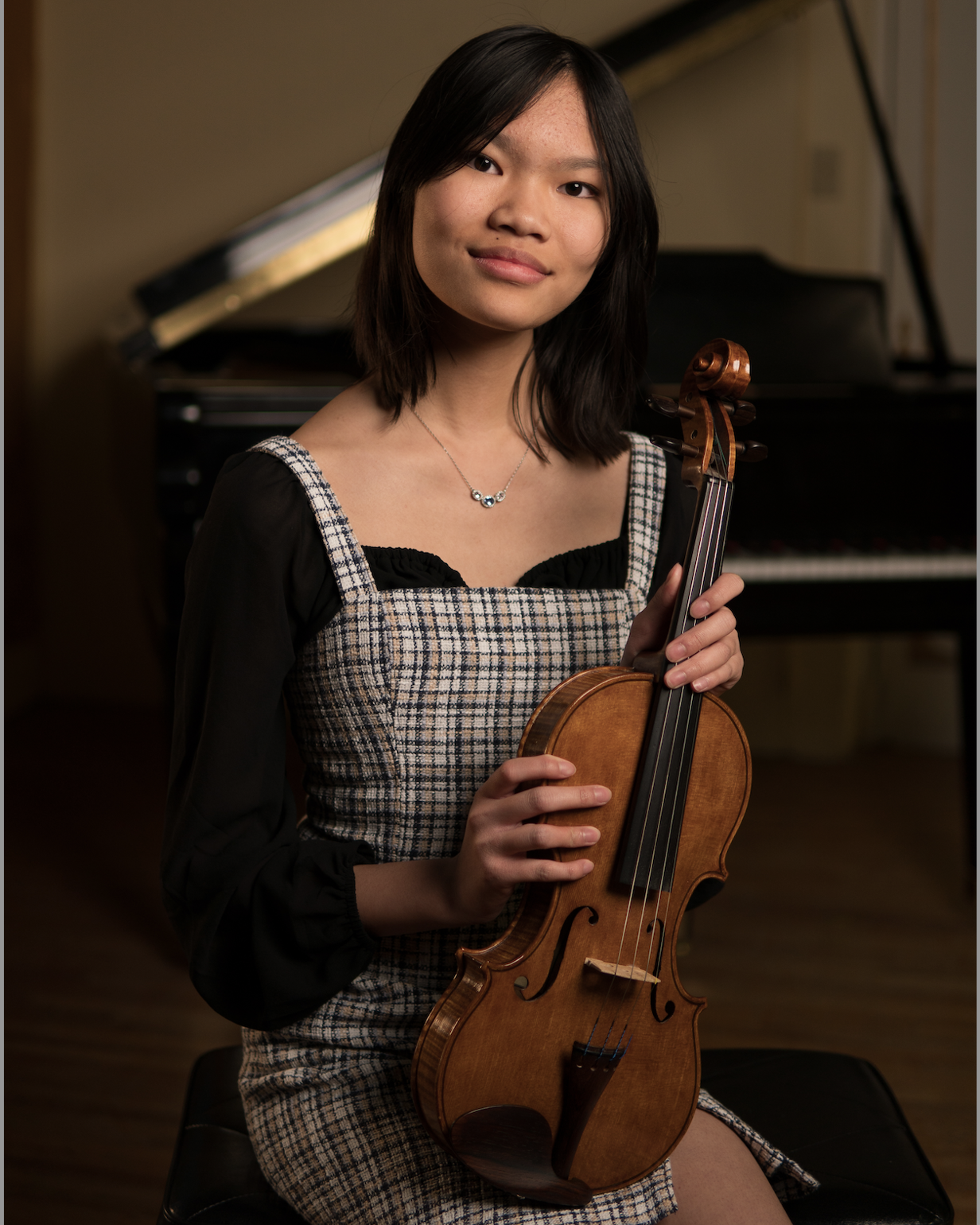 Kayleigh - violin teacher at Nirvana Academy of Violin